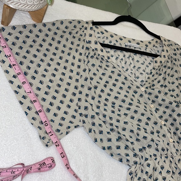 Miou Muse Anthropologie V Neck Button Up sz S EUC Short Sleeve Romper Modest - Picture 15 of 16